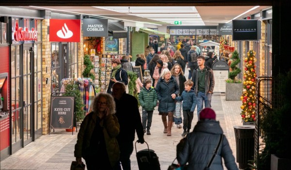 Busy Christmas shopping at Five Valleys