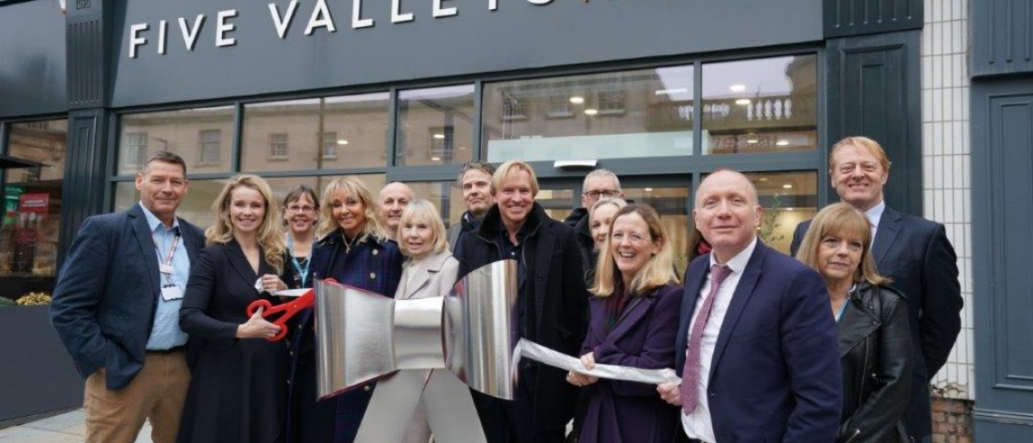 MP opens leading edge Medical Practice in Stroud MP opens leading edge Medical Practice in Stroud