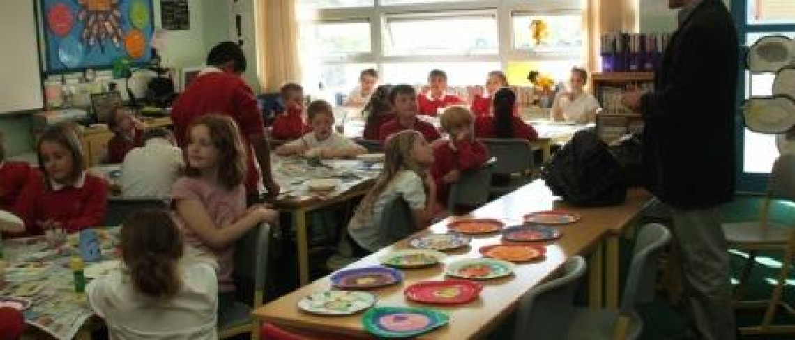 International Sculptor Visits Mill Hill Primary School