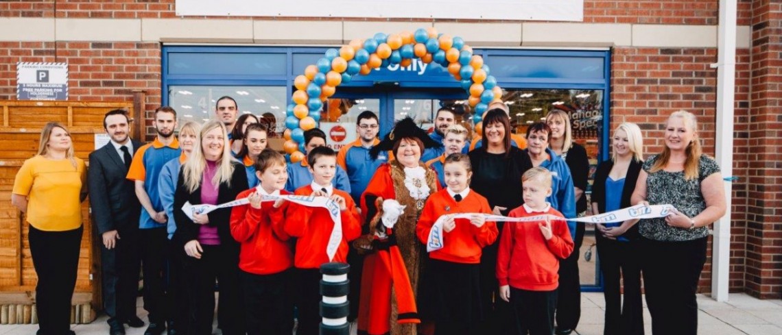 Holderness Gateway's anchor store officially opened by Lord Mayor of Hull