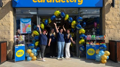 Cardfactory re-opens after relocating to a fresh new space at Fox Valley